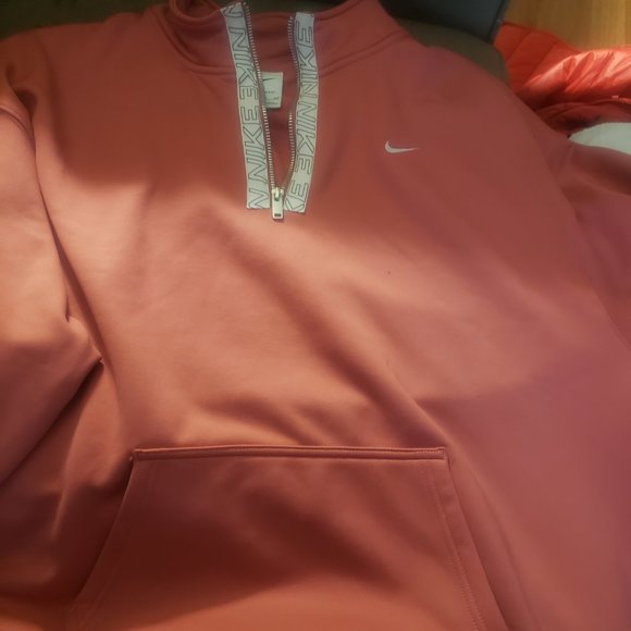 NWOT Nike therma-fit sweatshirt salmon color size XXL very pretty! - Picture 5 of 8